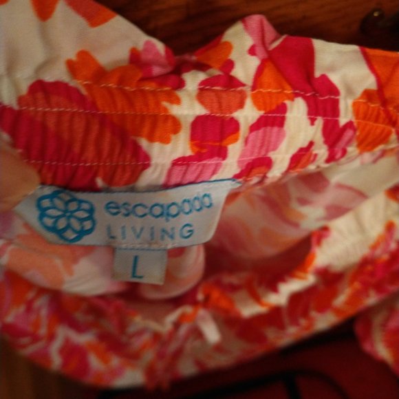 Tropical Ladies Top - Picture 3 of 5